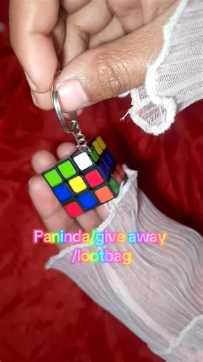 mini Rubik's cube keychain #toy #rubikscube #keychain #rubiks