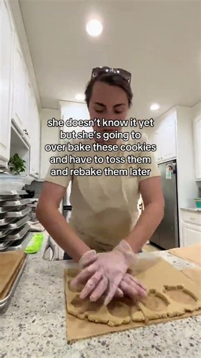 How many cookies a week do you over bake? Or is that just me? #customcookies #homebaker