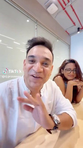 Honey Trap 😂 #comedyvideo #rjpraveencomedy #rjpraveencomedyvideo #funnyvideos #rjpraveen @tiktok creators @TikTok @TikTok Pakistan @TikTok UK @🔥RJ PRAVEEN🔥