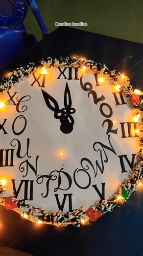DIY Paper Craft Christmas Clock