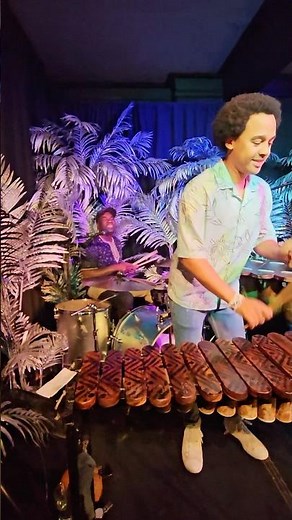 Manhanga Kutapira - Zimbabwean marimba classic by Otto & The Mutapa Calling