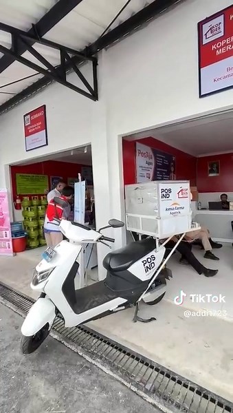 Pemerintah kini membuka kesempatan luas bagi talenta berbakat untuk terjun langsung memperkuat fondasi ekonomi di kawasan pesisir dan pedesaan melalui Koperasi Merah Putih. Menko Pangan Zulkifli Hasan berharap rekrutmen ini melahirkan perubahan yang mampu mengelola potensi ekonomi lokal secara profesional dan modern. Rekrutmen nasional SDM Program Hasil Terbaik Cepat (PHTC) resmi diluncurkan guna mengakselerasi pembentukan Koperasi Desa/Kelurahan Merah Putih di seluruh penjuru tanah air. Melalui