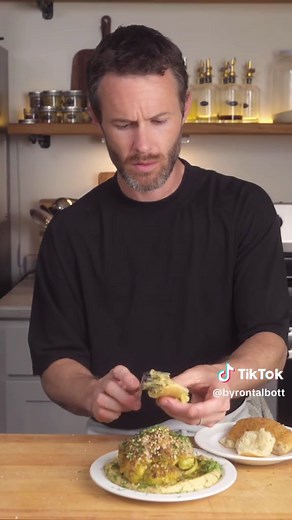 Whole Roasted Cauliflower Recipe: Delectable & Easy