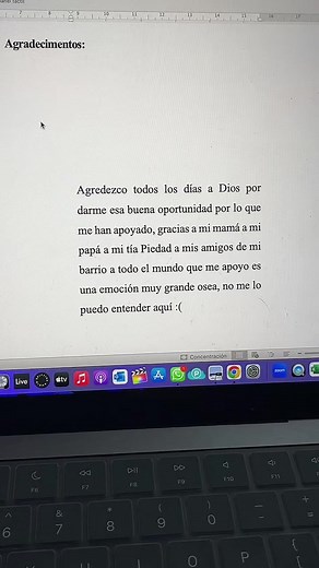 Agradecimientos de Tesis: Cómo hacerlos y a quién dirigirlos