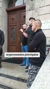 Union members fight for the rights of ZOMM employees in Mysłowice