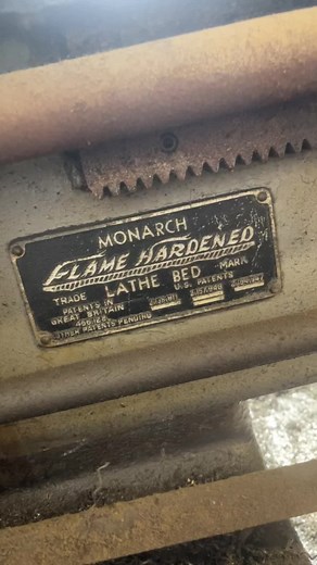 I love a good old school machine 🇺🇸🏎️🍕 #pizzaboymetalworks #machineshop #machinist #lathe #fabrication