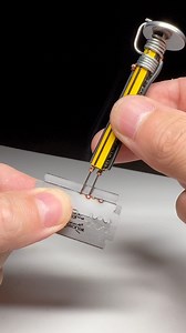 🆕 New project! Mini spot welder with interchangeable battery! 🔋⚡In this video I show you a mini spot welder that I built with an interchangeable 3V battery.Compact, portable and perfect for small jobs on ultra-thin sheets or circuits!⚠️ It is a DIY experiment, not a commercial product and must be handled with caution.💡 Save the video, you never know when it could come in handy!📲 Share it with those who love inventions and electronic DIY!#DIYWelder #SpotWelder #MiniTools #DIY #Inventions #DIY