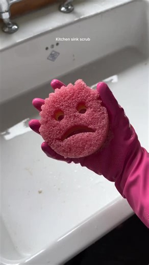 8.9K views · 98 reactions | Sink scrub 﫧 Need to stock up on Cif  Anyone else add water to get the last bit out of the bottle?  #cleantok #cleaningmotivation #satisfyingcleaning #asmrcleaning #cleaningtherapy @cif_uki @cleanipedia @scrubdaddyuk | Clean with Anouk | Facebook