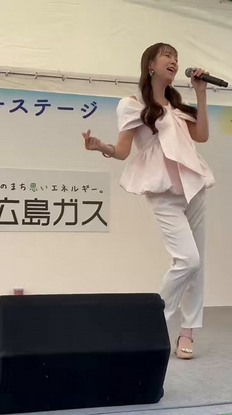 Last Monday I saw these performances by many artists at #Hiroshima_Flower_Festival Day2.月曜日、広島フラワーフェスティバル　2日目、様々な演者達のステージを観覧。【②】#泉田あやか#IVYJCT#めいアミュ