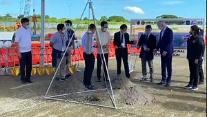 PNR CLARK PHASE-2 PNR Clark Phase 2 (Malolos to Clark Railway) now has a 32% overall progress rate! Once operational, the PNR Clark 2 will reduce travel time from Malolos, Bulacan to Clark, Pampanga, and vice versa, from 2 hours to just 30-35 minutes. It also features the country’s first-ever Airport Railway Express Service, which will connect Makati to the Clark International Airport in just 55 minutes, from the current 2-3 hours. #BuildBuildBuild #PNRClark #DOTrPH #NSCR | Engr. berto