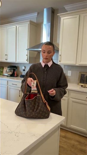 15G of protein for a quick snack that I can actually pronounce the ingredients of?! Sign me up Bar