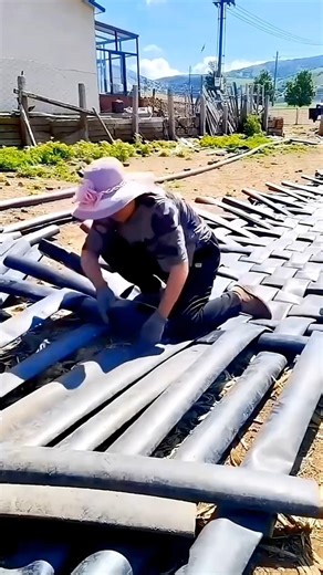 The Magical Method Of Pipe Cleaning 👨‍🔧