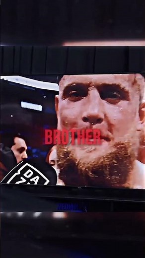 Mike Tyson is a natural born boxer 😳 #shorts #miketyson #jakepaul #boxing