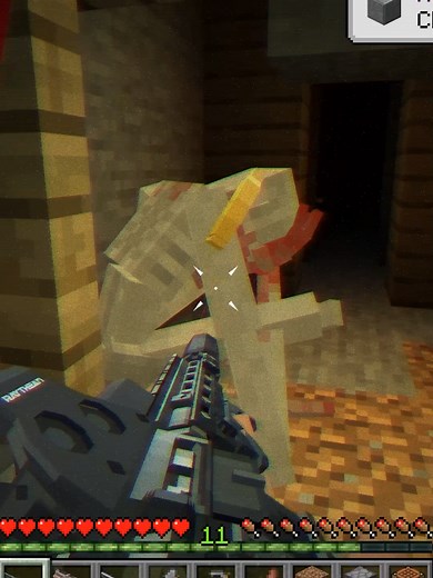 Guns vs Horror Mods #minecraft #minecrafthorror #minecrafthorrormods #minecrafthorrormod