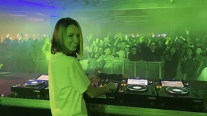 Chile, we haven't seen each over 3 years, and last night was unforgettable for me! Thanks for your energy 😍 | Miss Monique