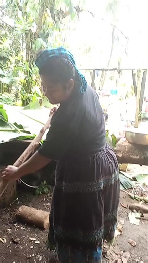 Nait serepein metihp lukop men pil mahi en uhmw nansahpw te nansed soun kawewe nait serepein udahn katapahn ..kalahngan nei serepein Kathy Usor Isaac masamwahu | Lusila Robert