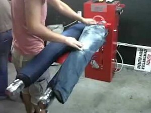 Denim Jeans Horizontal Type Scraping Robot