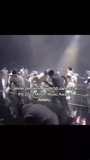 airi | Who got goosebumps at this part? 🙋‍♀️ Jennie absolutely dominated MMA 2025 with her 50 dancers! #JennieMMA2025 #JennieKim... | Instagram