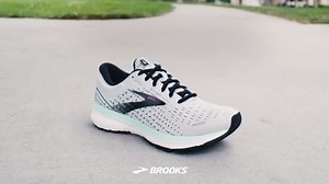 💥 NEW ARRIVAL | FALL 2020💥 Looking for a soft and smooth running shoe? The Brooks Ghost 13 is the perfect shoe for you with improved stransitions from zero distractions so you can focus on what matters the most - YOUR RUN ✅ 𝐒𝐮𝐩𝐞𝐫 𝐬𝐨𝐟𝐭 𝐃𝐍𝐀 𝐋𝐎𝐅𝐓 ✅ 𝐒𝐦𝐨𝐨𝐭𝐡 𝐭𝐫𝐚𝐧𝐬𝐢𝐭𝐢𝐨𝐧 ✅ 𝐏𝐥𝐮𝐬𝐡 𝐅𝐢𝐭 ✅ 𝐒𝐞𝐠𝐦𝐞𝐧𝐭𝐞𝐝 𝐜𝐫𝐚𝐬𝐡 𝐩𝐚𝐝 ✅ 𝐄𝐧𝐠𝐢𝐧𝐞𝐞𝐫𝐞𝐝 𝐚𝐢𝐫 𝐦𝐞𝐬𝐡 SHOP HERE: https://bit.ly/3hTkBSt #runhappymy #brooksrunningmy #ghost13my #cushionmemy | Brooks Running