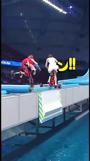 赤組vs白組、超斜面スラローム三輪車スプリント🚲⚡一瞬の判断ミスでドボン💦🔁 勝つのはどっち？👀