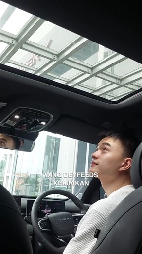 David Fortino on Instagram: "Selama @deyfeeds ngerjain configurator mobil Tiggo 9 CSH, pelan-pelan aku jadi mengerti dan amazed dengan arah Chery untuk develop mobil kedepannya. Mulai dari teknologinya yang berani, fitur lengkap, dan experience berkendaranya mewah banget! serasa naik mobil diatas 1 miliar :) 💯 Thank you @cherymentari untuk kesempatannya bisa berkolaborasi dan bikin Digital Showroom untuk Chery Tiggo 9 CSH! Huge appreciation juga untuk Allen @almicdigital sudah support pr