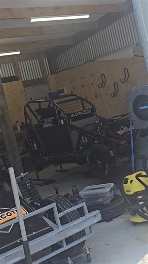 These fucking brake problems are killing me bro #fml #11k84h612h #35hflags #16hpenisburns #surelyigetaflag
