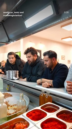 MASTERCHEF SEMIH ESER HOSTED THE WINNERS.