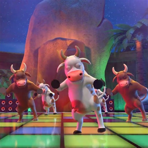 Lola the Cow | Fun For Kids TV Español #songs #forkids #lolathecow #shorts