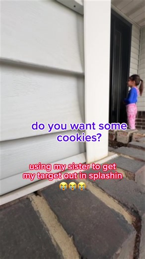 bro just wanted some cookies 😂 #splashin #splashinapp #seniorsplashin #seniorassassin This is just a game called Senior Splashin where players eliminate players with water. Videos like these are not to be taken seriously.