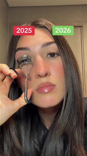 Elevate Your Beauty Routine with CALISI CURLER