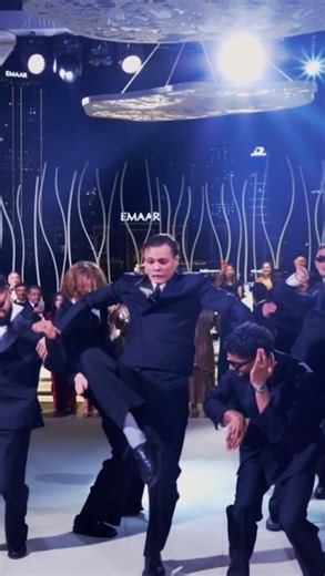 QUICK STYLE ® on Instagram: "Gal Sun !!!!! 👂🏽 #quickstyle"