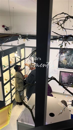 ✨ A huge thank you to everyone who joined us at Westover Gallery, Bournemouth to meet the inspiring Julie Ann Scott! Our first exhibition across two floors, featuring eight key works from the STAND exhibition, made for an unforgettable afternoon 💫 Missed it? The exhibition runs until 20th Nov & STAND limited edition prints are available — link in bio 🕊️ When words fall silent, art speaks volumes. #WestoverGallery #JulieAnnScott #STANDExhibition #ArtistsAndRemembrance #BournemouthArt