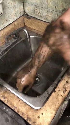 The best hand soap for a mechanic! Forget GOJO! #mechanic #lifehacks #lifehacks