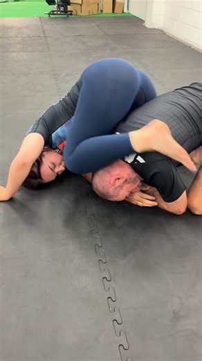 Ronin Academy on Instagram: "#armbar Jiu Jitsu💥AITKENVALE💥 6PM Monday, Tuesday, Wednesday and Thursday 🔥 💥 💥 #roninsubmissiongrappling #jonesjiujitsu #roninacademy #jiujitsu #bjj 🔥 #roninathletics #brazilanjiujitsu #fasterstrongerbetter #townsvillebjj #nogijiujitsu #australianjiujitsu #mma #fighter #townsvillenogi #townsvillemma #grappling #discipline #nolimits #nopainnogain #mindset #submissiongrappling #wrestling #australianbjj #townsvillejiujits