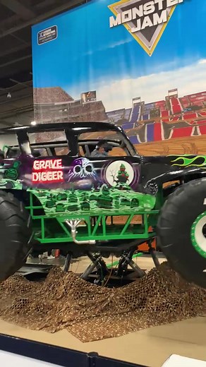 Monster Jam Monster Truck Showdown