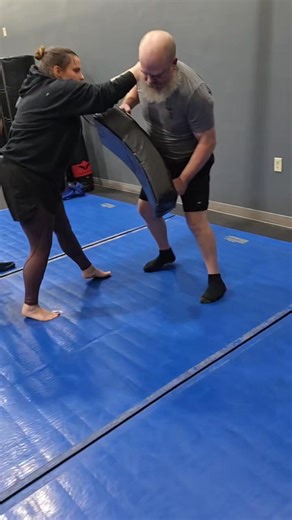 A headlock can be a big problem to deal with, IF you do not know how to handle it. A little bit of training goes a long way! Stay conscious, stay standing. Be capable, see you on the mats! #akm #combatgrappling #nogi #fittofight #alaskakravmaga #martialarts #mma #brazilianjiujitsu #grappling #jiujitsu #gi #bjj #fairbanks #fnsb #ak #fitnessgoals #fairbanksalaska #community #alaskakravmaga #functionalfitness #fitness #fitnessgoals | Alaska Krav Maga and Fitness
