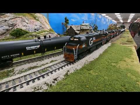 Model Layout RailFanner #11 - A Modular Presentation from the Eastern Maine Model Railroad Club