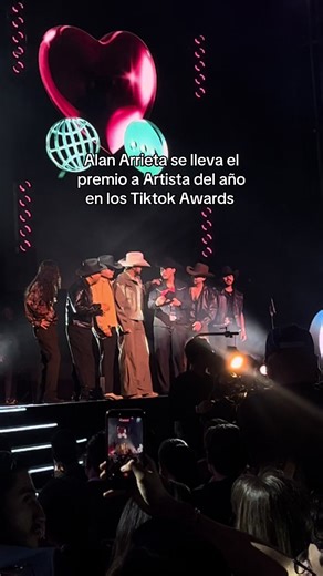 Alan Arrieta Gana Artista del Año en TikTok Awards 2025