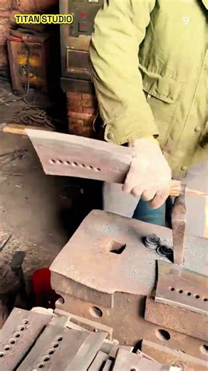 Techniques and skills for attaching knife handles with simple tools #shorts