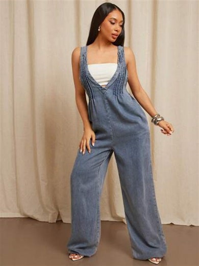 Vixey Plunge Neck Adjustable Strap Wide Leg Overalls Jumpsuit, Summer Outfits For Women, Spring Outfits For Women, Western Wear Women, Cowgirl Outfits For Women, Western Clothes For Women, Country Concert Outift, Western Outfits For Women, Festival Outfits For Women | SHEIN
