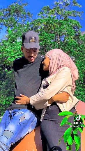 የሰው ልጅ ደደብ ብሎ ሲሳደብ አያናድም ምን ማለት ፈልጋ ነው 😝🤣😴 #facebookpostpage #facbookreels #shortsvideos #youtub #facebookviral #Ethiopia #shopping #youtubevideo #shortsfeed #short | Mukerem Kedir