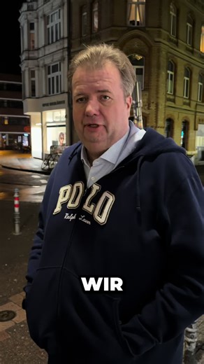 Wir freuen uns auf Carsten Borgmeier bei Start‑up‑Stage! ?🚀 Carsten ist ein erfolgreicher Medienunternehmer, PR‑Pionier und Geschäftsführer der Borgmeier Media Gruppe – einer der erfahrensten PR‑ & Marketing‑Agenturen Deutschlands mit über 40 Jahren Erfahrung. Vom Kinderzimmer‑Start mit 16 Jahren bis hin zur Medienmacht: Er hat sich als Unternehmer, Investor und strategischer PR‑Experte einen Namen gemacht und weiß, wie man Marken, Menschen und Ideen sichtbar macht – ganz ohne Fake‑PR. #P#Pitch