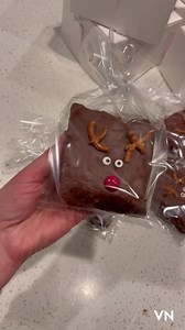 How cute are these little reindeer treats!? | Treats by Tay