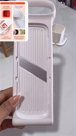 Andréia Tupperware on Instagram: "SÓ PODIA SER 💞 TUPPERWARE ®️ Só a TUPPERWARE pra surpreender. Super chef Mini ❤️ agiliza os preparos e fatia tão fino quanto um chef 👩🏻‍🍳 de verdade."