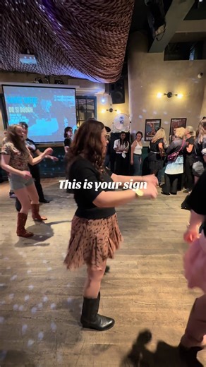 On our way back up from the UKLDA me and @linedancingluke hopped off the train to go and meet up with some friends @daisydukes_charlotte @kisforkeeley @Chrissy Risher 🫶 @lauren @Backroad Boots UK #linedancinguk #linedancers