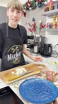 🔥 Michael Cooks TV: Juicy Lamb Leg Steak with Fresh Greek Salad – Simple & Full of Flavour! 🥩🥗