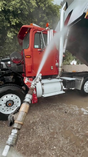 Bubbles Power Clean (@bubblespowerclean)’s videos with Metro boomin