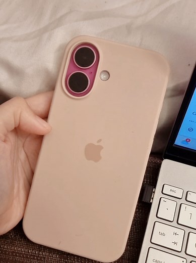 iPhone vs Android: Which Smartphone is Better?
