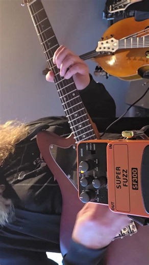 J&D Jazzcaster vs. Behringer SF300 Super Fuzz (of Doom)