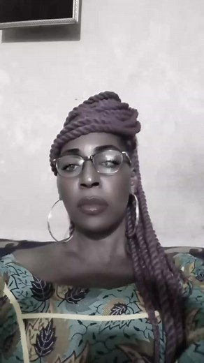 Vidéos de la mère le bain (@la.mre.le.bain) avec son original - Fav~Or🐬